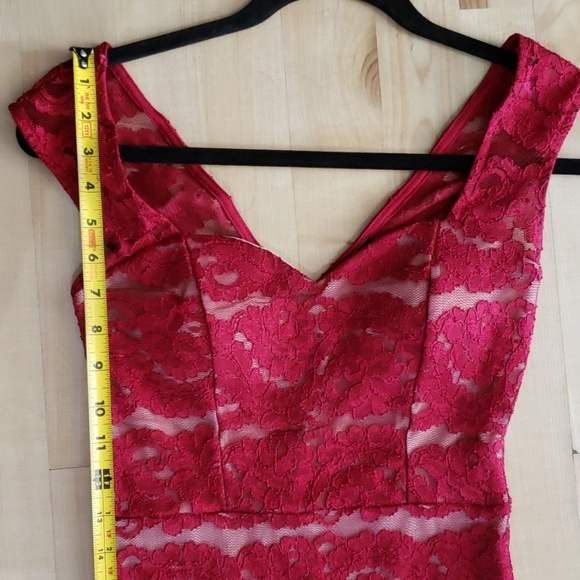 Wine Lace Dress - Picture 5 of 8